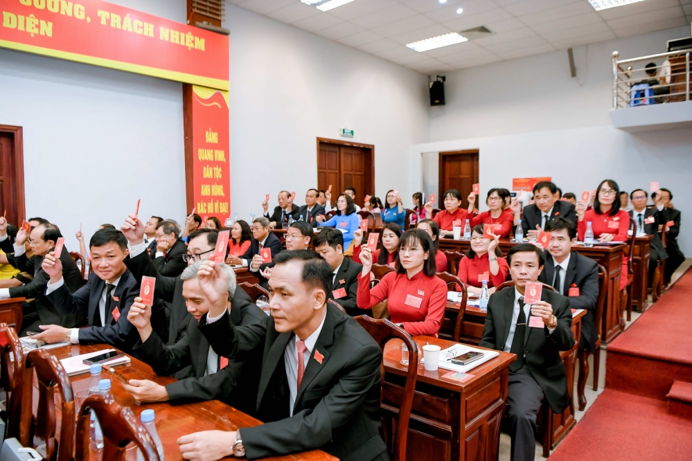 NGĂN CHẶN “TỰ DIỄN BIẾN”, “TỰ CHUYỂN HÓA” TỪ GỐC. Nhìn từ tư tưởng Hồ Chí Minh và yêu cầu đặt ra đối với Đảng bộ các cơ quan Đảng tỉnh Đồng Nai